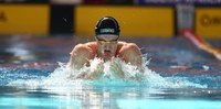 Gold for Cameron van der Burgh in Singapore